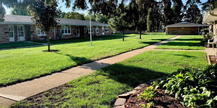 Picture of the Pioneer Homes apartment buildings from the outside